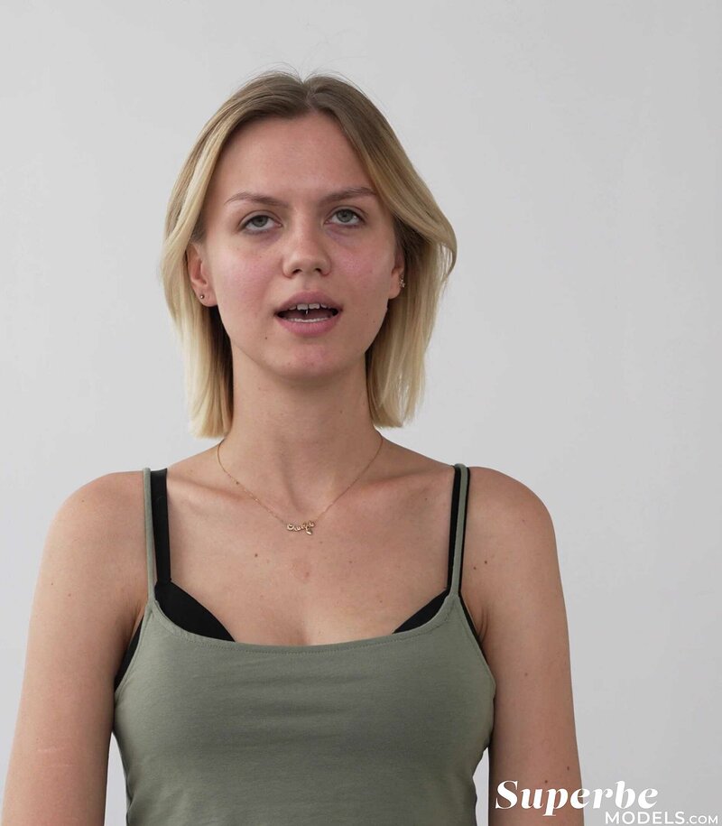 Анжела, 23 года, 1 размер груди